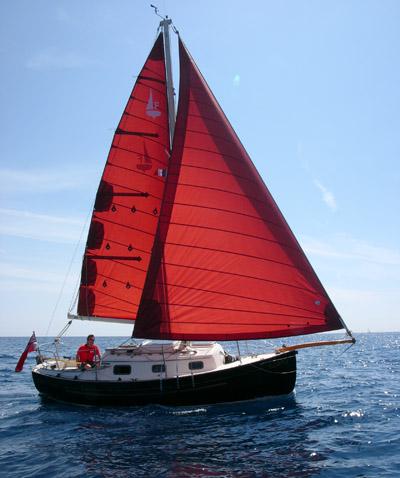 flicka caraway under sail in light airs