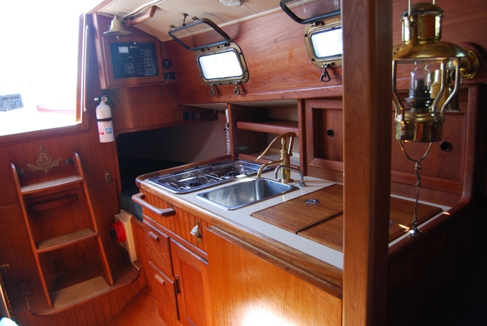 s/v Oriole galley
