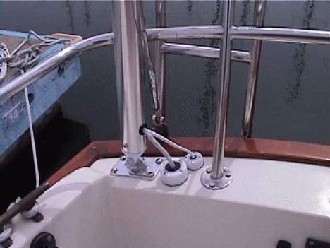 Installing Radar on s/v HOTSPUR, # 386 — Flicka Friends, Fall 2000