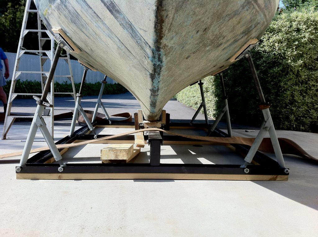 With six supports, s/y HEART of GOLD rests perfectly on the new cradle