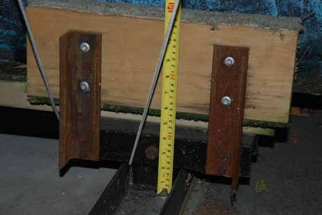 Aft keel support and guide